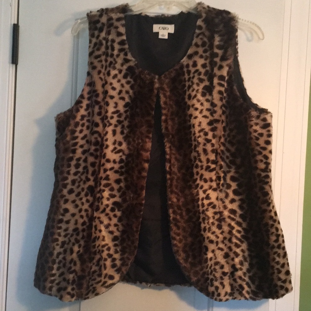 Leopard print fur vest